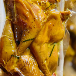 ĐÙI GÀ Ủ MUỐI HOA TIÊU/鶏もも肉の塩漬け