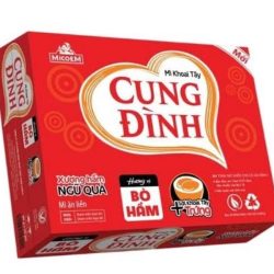 THÙNG MÌ CUNG ĐÌNH VỊ BÒ HẦM/牛煮込み味ラーメン(30袋) - 30 gói