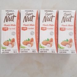 LỐC SỮA ĐẬU NÀNH HẠNH NHÂN 豆乳飲料(アーモンド味)