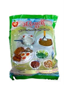 Khin htwe YEE monhinga / モヒンガースープ